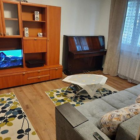 フネドアラApartament Zona Centralaアパートメント エクステリア 写真